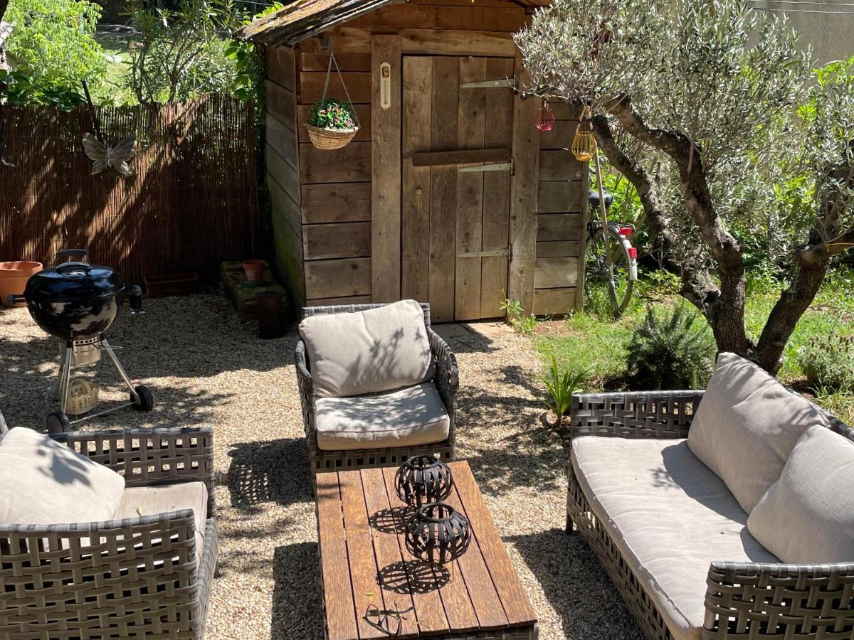ニーム Jolie Annexe Du Mas Dans Le Coeur De La Garrigue Nimoiseヴィラ エクステリア 写真