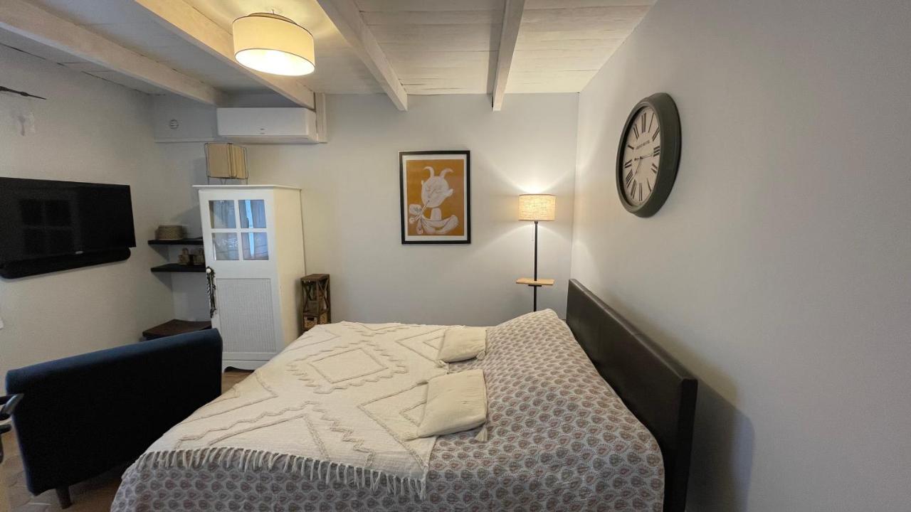 ニーム Jolie Annexe Du Mas Dans Le Coeur De La Garrigue Nimoiseヴィラ エクステリア 写真