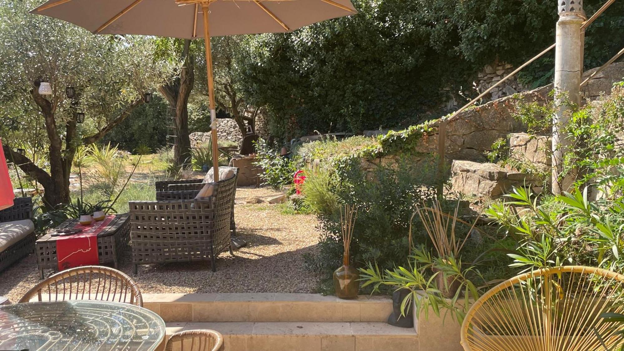 ニーム Jolie Annexe Du Mas Dans Le Coeur De La Garrigue Nimoiseヴィラ エクステリア 写真