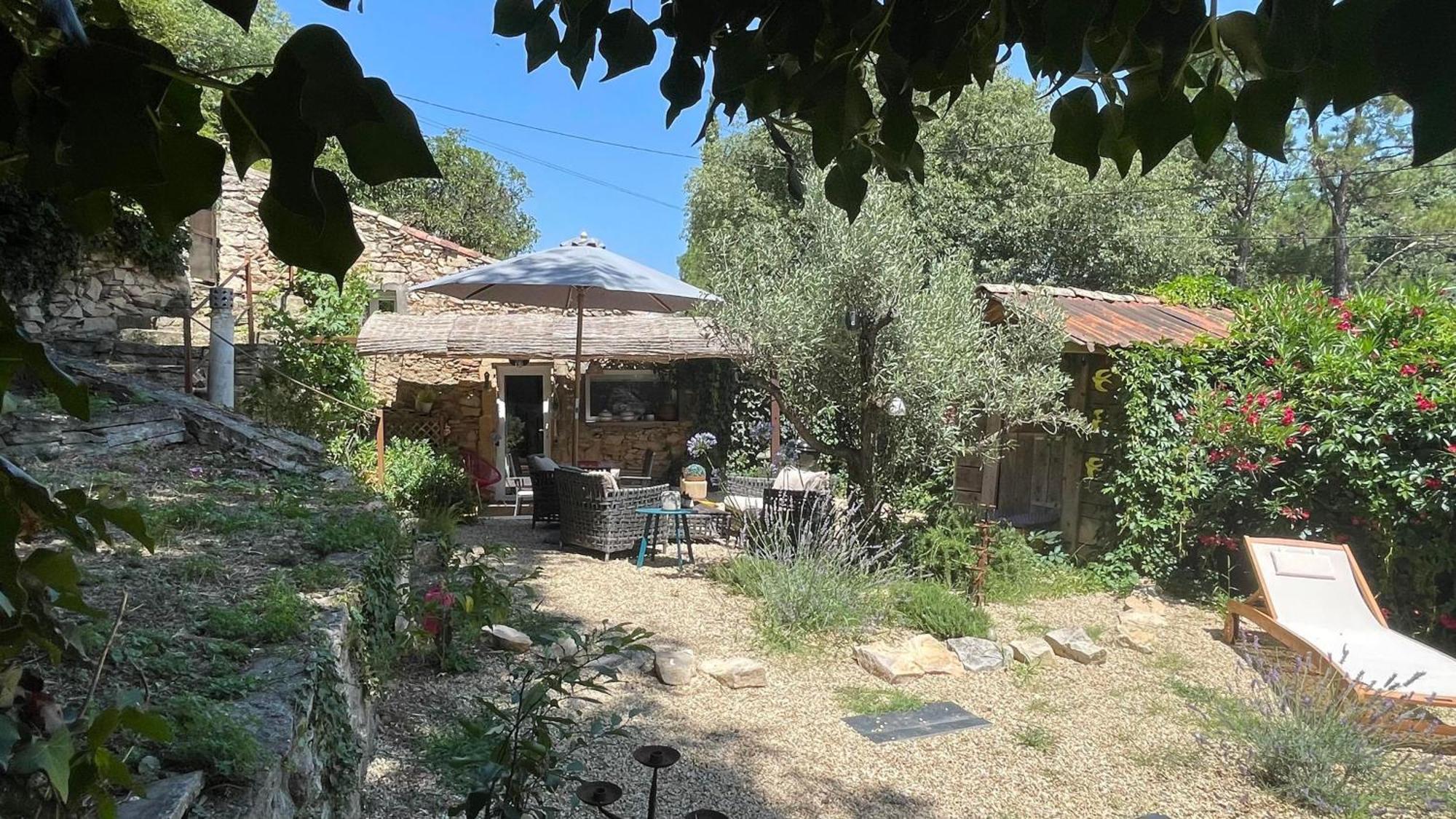 ニーム Jolie Annexe Du Mas Dans Le Coeur De La Garrigue Nimoiseヴィラ エクステリア 写真