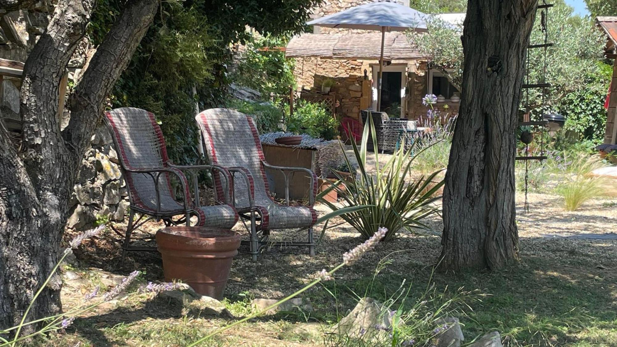 ニーム Jolie Annexe Du Mas Dans Le Coeur De La Garrigue Nimoiseヴィラ エクステリア 写真